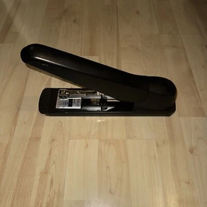 Rapesco model AV-45 heavy duty black stapler 100 sheet 75gsm capacity, easy load - Picture 1 of 3