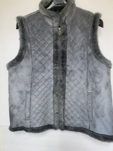 Jaclyn Smith Size XL Gray Faux Suede Fur Zip Vest - Picture 1 of 7