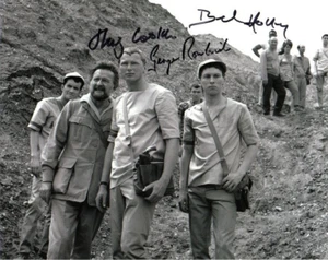 Doctor Who Autograph: HOLLEY, COOKLIN & ROUBICEK (Tomb/Cybermen) Signed Photo - Imagen 1 de 1