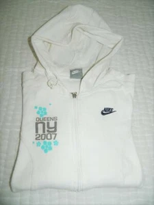 Chaqueta de Calentamiento con Capucha Jr. Med de Colección Queens 2007 abierta de EE. UU. Blanca algodón con cremallera completa - Imagen 1 de 12