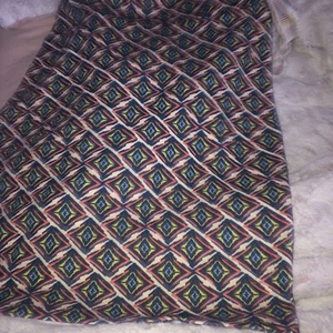Lula Roo Cassie Size large skirt free shipping - Picture 1 of 4