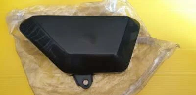 Cubierta lateral derecha YAMAHA DT100 DT100 A-C DT175 DT175A-C  Foto 1 de 4