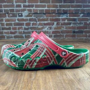 Crocs Baya Holiday Plaid Clogs Christmas Red Green Comfort Sandals Mens Size 12 - Picture 1 of 7