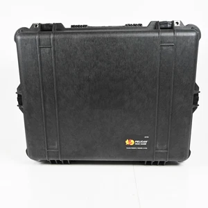 Pelican 1600 Hard Case, Interior 21.43 x 16.5 x 7.87" #501 - Picture 1 of 7