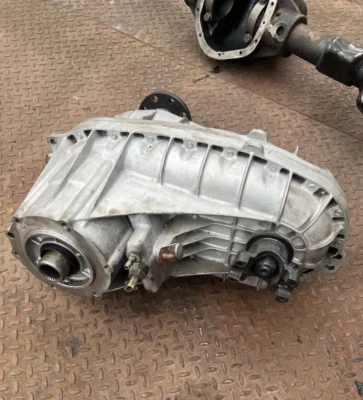 Ford Borg Warner 4407 1996 1997 caja de transferencia/F250 F350 BW4407 no necesita núcleo Foto 1 de 4