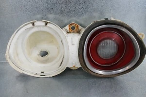 1973 Chevy Malibu Montaje de luces traseras Chevrolet Tail Light Deluxe Malibu LH - Imagen 1 de 4