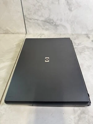 HP 530 Notebook 15” Intel Core Duo - Solo per pezzi o riparazione - Immagine 1 di 4