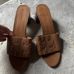 Tory Burch Pantoletten Sandalen Braun Größe 8,5 Top Zustand - Bild 1 von 5