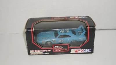 Racing Champions 1:43 diecast #43 Plymouth Superbird Richard Petty 1970 NOS - Image 1 of 4