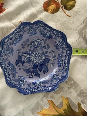 Spode Archive Collection British Flowers - Rosa Pink Blue And White Desert Plate - Image 1 of 4