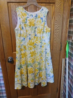 R & K Originals Woman's Sleeveless Dress Size 14 Yellow Floral NWOT  - Image 1 of 4