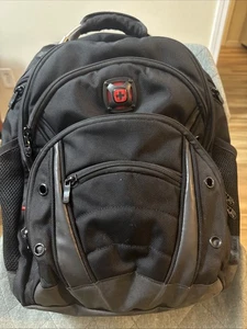 Wenger Synergy Backpack 16" Laptop Backpack w/Tablet Pocket Black - Afbeelding 1 van 15