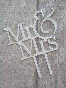 MR & MRS WEDDING CAKE TOPPER-AND-WHITE ACRYLIC SIGN/KEEPSAKE PLASTIC DECORATION - Picture 1 of 8