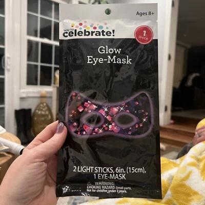 Máscara de ojos Way To Celebrate Glow 2 palos de luz máscara de 1 ojo NUEVA EN PAQUETE Foto 1 de 4