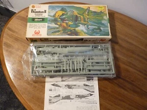 VINTAGE HALES 1/72 MODEL KIT BOXED COMPLETE & UNUSED-PHANTOM 2 MCDONNELL DOUGLAS - Picture 1 of 7
