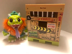 Crate Creatures Interaktives Yeti Monster - SIZZLE mit Kiste - Bild 1 von 9