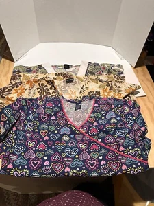 LOT OF 3 WOMEN'S VARIOUS BRANDS SHORT SLEEVE PRINT SCRUB TOPS SIZE XL - Picture 1 of 15