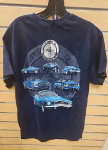 Bonita camisa azul marino, círculo de varios MUSTANGS AZULES, talla mediana - Imagen 1 de 2