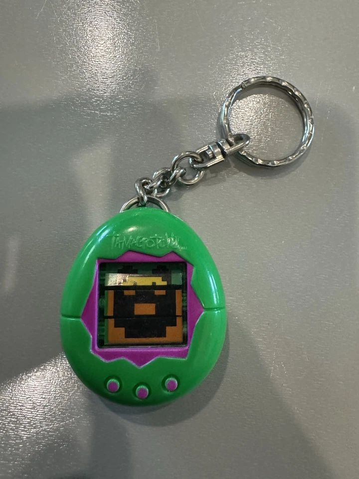 Tamagotchi McDonald’s Happy Meal Toy Keychain Green Vintage 1997 - Image 1 of 3