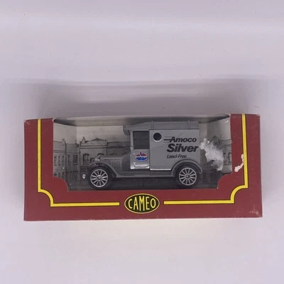 Cameo - Amoco Delivery Truck , Silver Lead Free Gas  NIB  1:64  (1119)  - Image 1 of 2