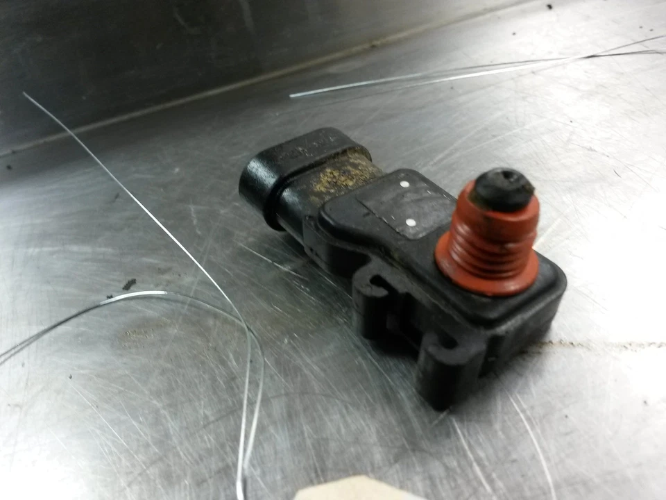 Manifold Absolute Pressure MAP Sensor For 02-05 Chevrolet Cavalier  2.2 16212460 - Image 1 of 4