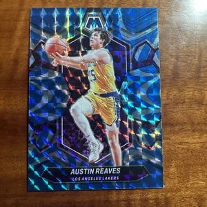 2023-24 Panini Mosaic Austin Reaves Blue Prizm #28 Lakers - Picture 1 of 2