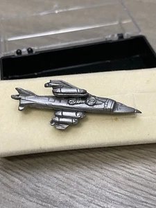 Pin de solapa de avión Harrier AV-8 de colección - Imagen 1 de 11