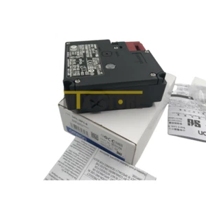 1pc New D4nl-2bfa-b In Box For Omron Brand free delivery - Picture 1 of 4