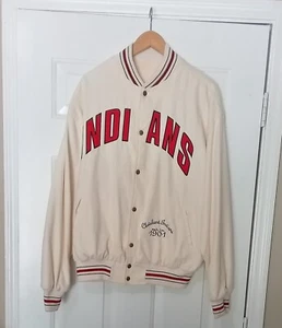 VINTAGE Cleveland Indians Chief Wahoo Jacke Größe XL hergestellt in USA 100 % Baumwolle gebraucht, in einwandfreiem Zustand - Bild 1 von 7