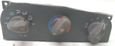 Chevrolet Lumina 1997-2001 unidad de control de temperatura de calefacción OEM, 16199501 Foto 1 de 4