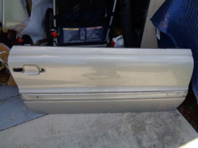 Volvo C70 2003 convertible puerta delantera carcasa lado derecho pasajero - bronceado OEM Foto 1 de 2