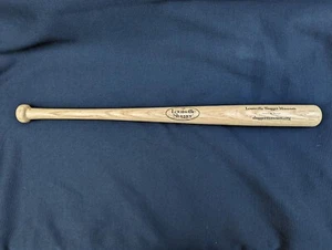 Genial mini murciélago Louisville Slugger 18" museo bateador y juguete de recuerdo de fábrica 125 - Imagen 1 de 4