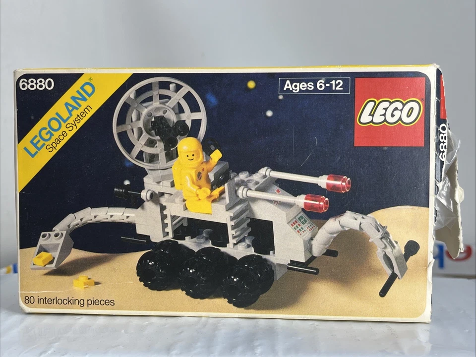 LEGO Classic Space Surface Explorer 6880 Legoland Yellow Astronaut MiniFigure - Image 1 of 4