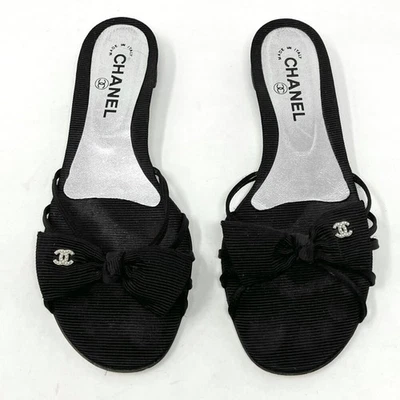 Sandalias Chanel negras con lazo de grosgrain con logotipo entrelazado de perlas talla 39,5 Foto 1 de 4