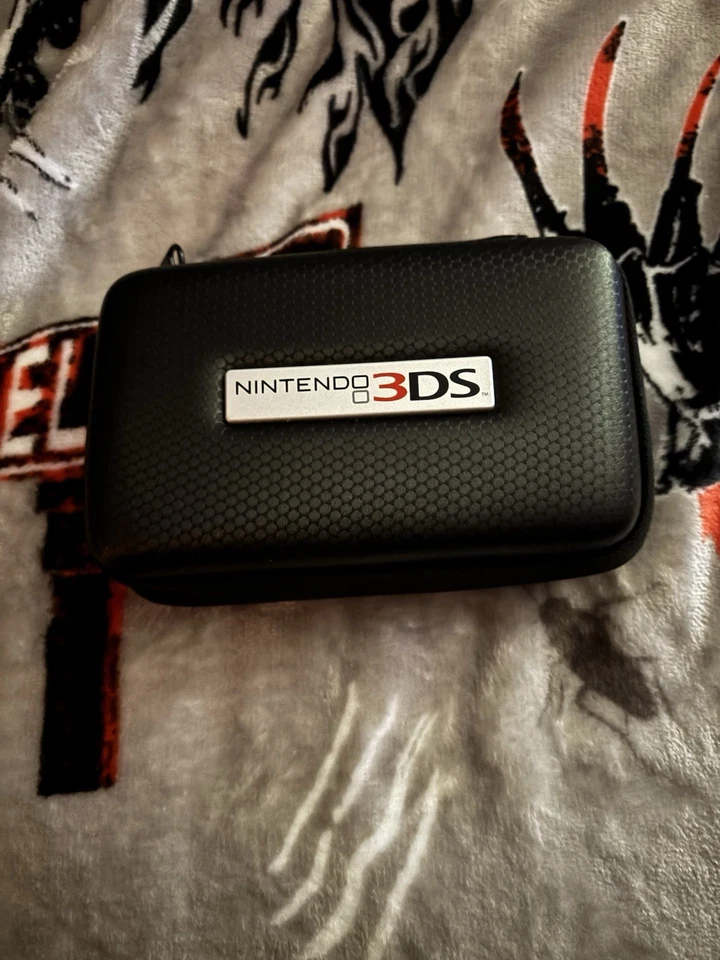 3ds case shell - Image 1 of 1