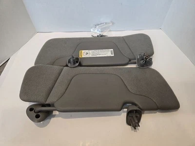 99-06 Chevy Silverado 1500 GMC Yukon Sierra Tahoe Sun Visor Pair Left Right A011 - Image 1 of 4