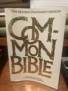 Common Bible The Revised Standard Version W/Apocrypha 1973 paper back Collins - Picture 1 of 3