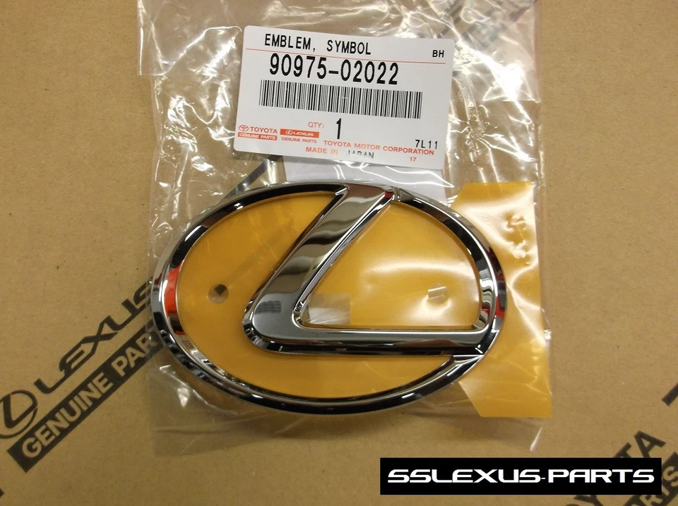 Оригинальная эмблема логотипа задней двери багажника «L» для Lexus ES300 ES330 (2002-2006 гг.) от оригинального производителя  - Изображение 1 из 1
