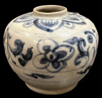 Annamese Vietnam Antique Blue White Jarlet 15th-16th Century - Image 1 of 4