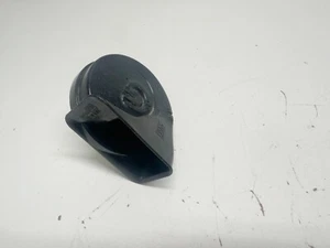 H402132 2000-2011 Volvo V70 HORN 55306-AM80S LOW NOTE HORN  055306 OEM - Imagen 1 de 7