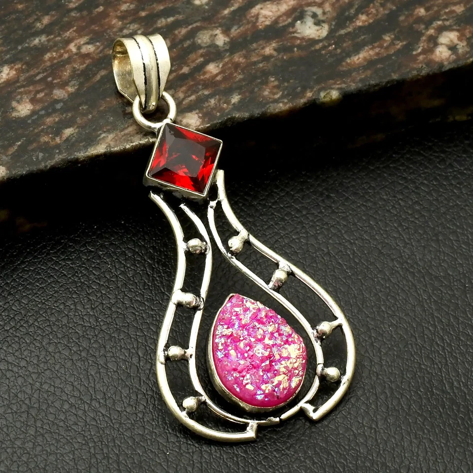 Joyería colgante hecha a mano de piedras preciosas granate druzy titanio para mujer 2,8" AP-44745 Foto 1 de 1