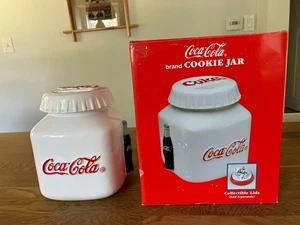 Vintage 1997 Coca Cola Keksdose mit 4 Sammlerstück Saisondeckel IOB, selten - Bild 1 von 23