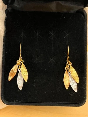 18K ITALY Yellow Rose White Gold Tri Color Dangle Leaf Earrings 3.78g - LIKE NEW - Image 1 of 4