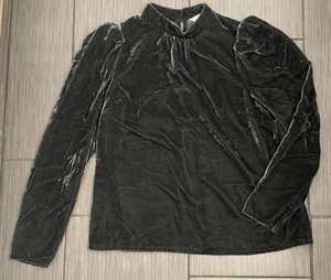 Haut manches longues velours écrasé vert Boden taille 10 manches bouffantes dos trou de serrure - Photo 1/5