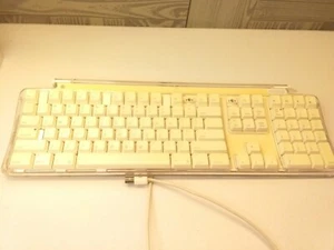 Apple Pro Keyboard Model M7803 Clear Cover White Keys 2 - Picture 1 of 10