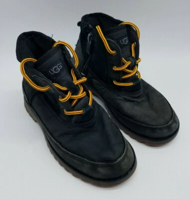 UGG Bradley GS мальчика размер 13 водонепроницаемый кожаный размер молнии ботинки черный - Изображение 1 из 4