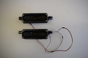 Panasonic TX-40FS400B Pair Speakers 8 Ohm 10 Watt NJL LOEYAA00006B & Housings - Picture 1 of 6