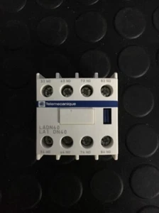 3x SCHNEIDER ELECTRIC LADN40 Contactores auxiliares; - Imagen 1 de 5