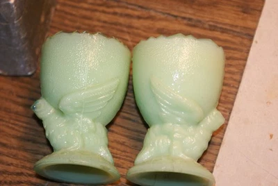 Ancien coquetier poule  en ouraline opaline de foire Portieux - Photo 1/4