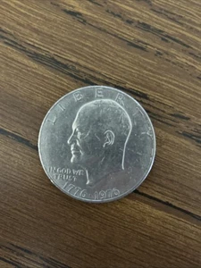 1776-1976 Bicentennial Eisenhower Dollar - Picture 1 of 2